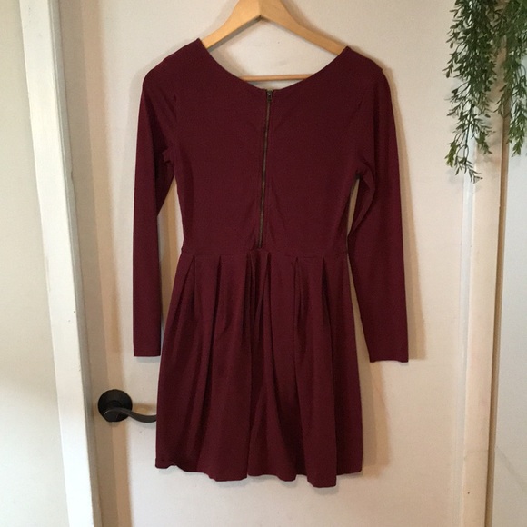 Talula Medium Long Sleeve Dress - Picture 5 of 5